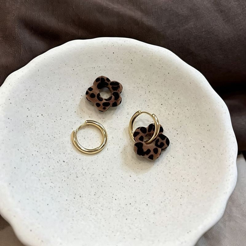 Classy Leopard Print Flower Hoop Earrings