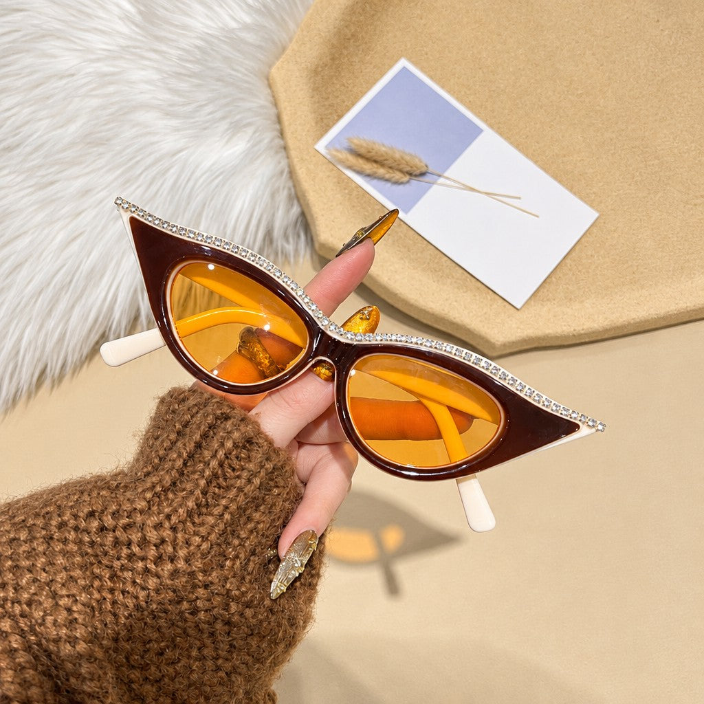 Classy Rhinestone Winged Cat Eye Sunglasses