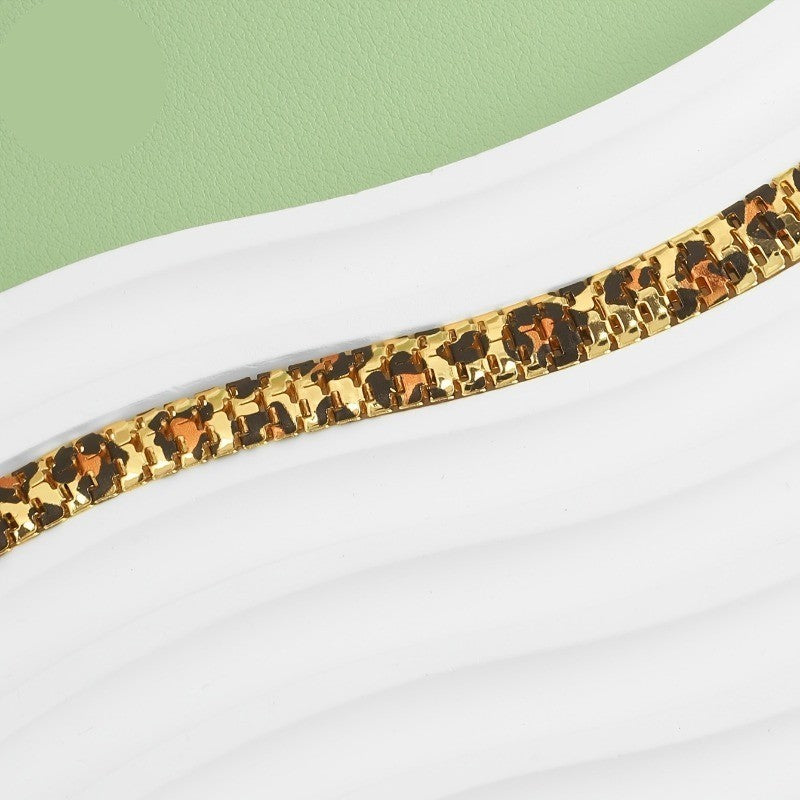 Classy Leopard Link Bracelet