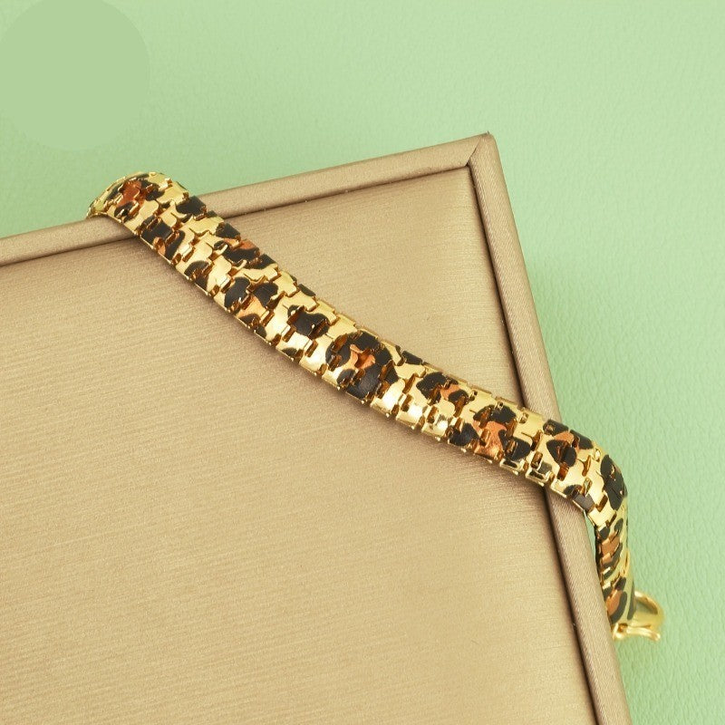 Classy Leopard Link Bracelet