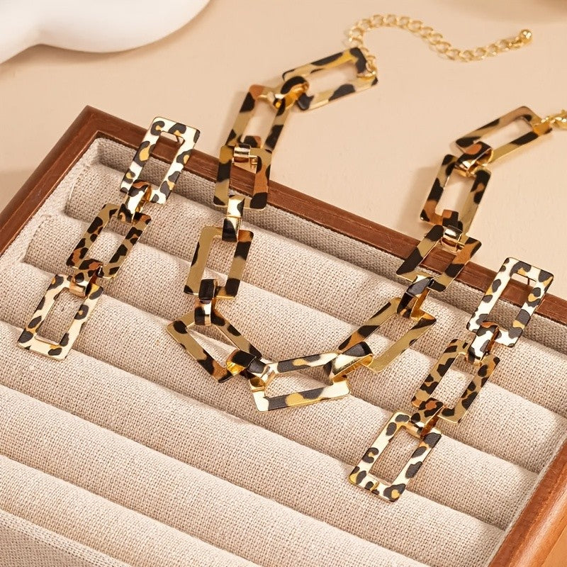 Classy Leopard Link Necklace Set