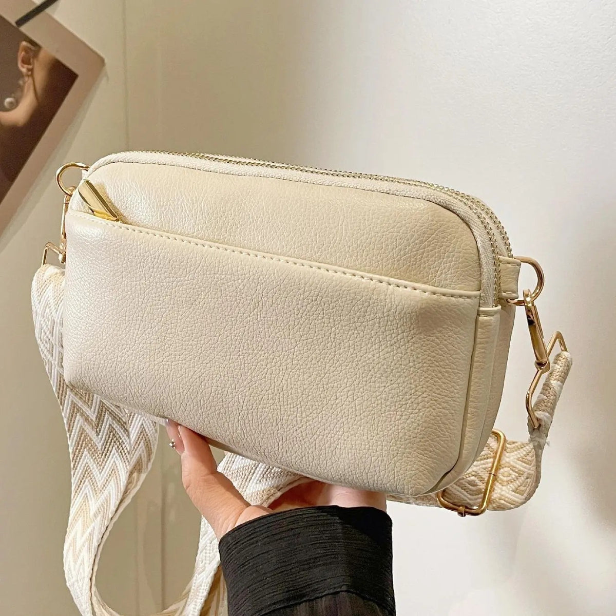 Chic Geometric Strap Crossbody Bag