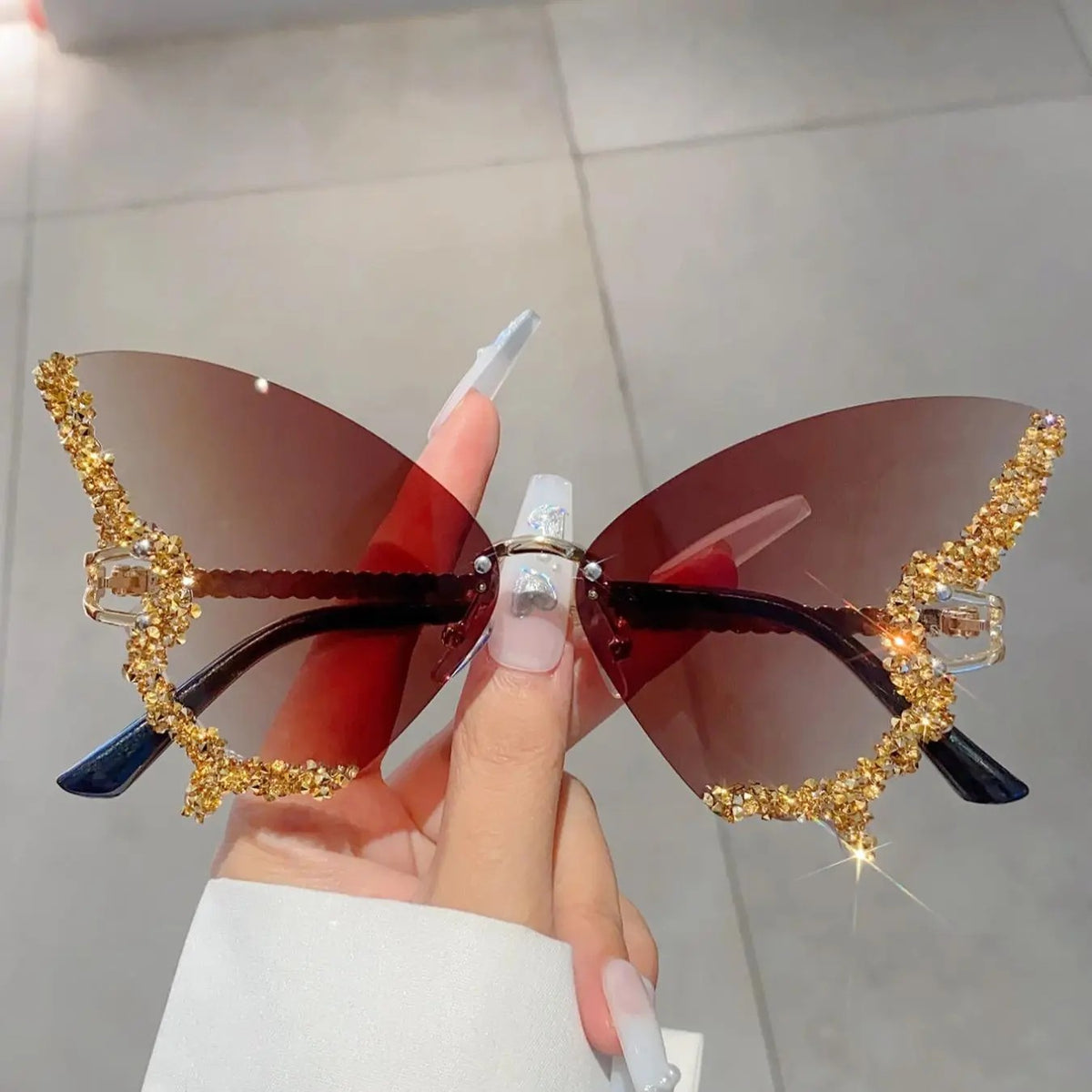 Classy Rhinestone Butterfly Wing Sunglasses