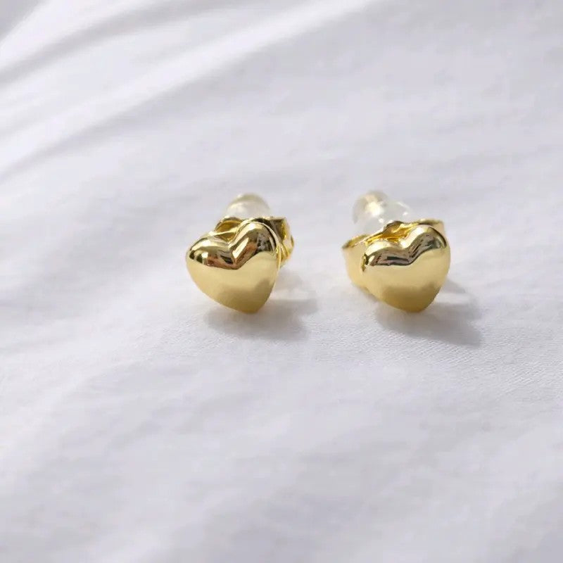 14k Dainty Puffed Heart Stud Earrings