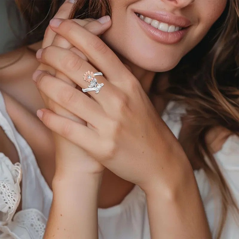 Romantic Highland Cow Flower Ring