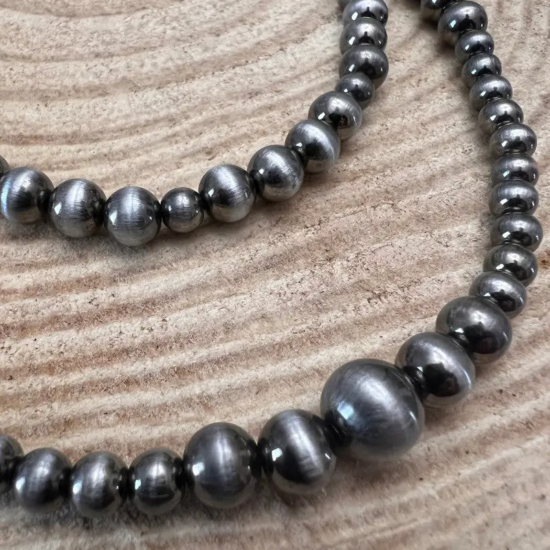 Classy Graduated Faux Pearl Necklace Set