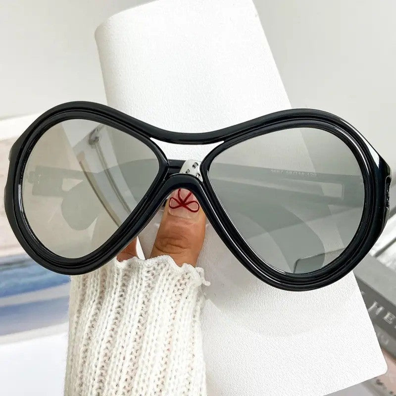 Classy Retro Two-Tone Oval Sunglasses