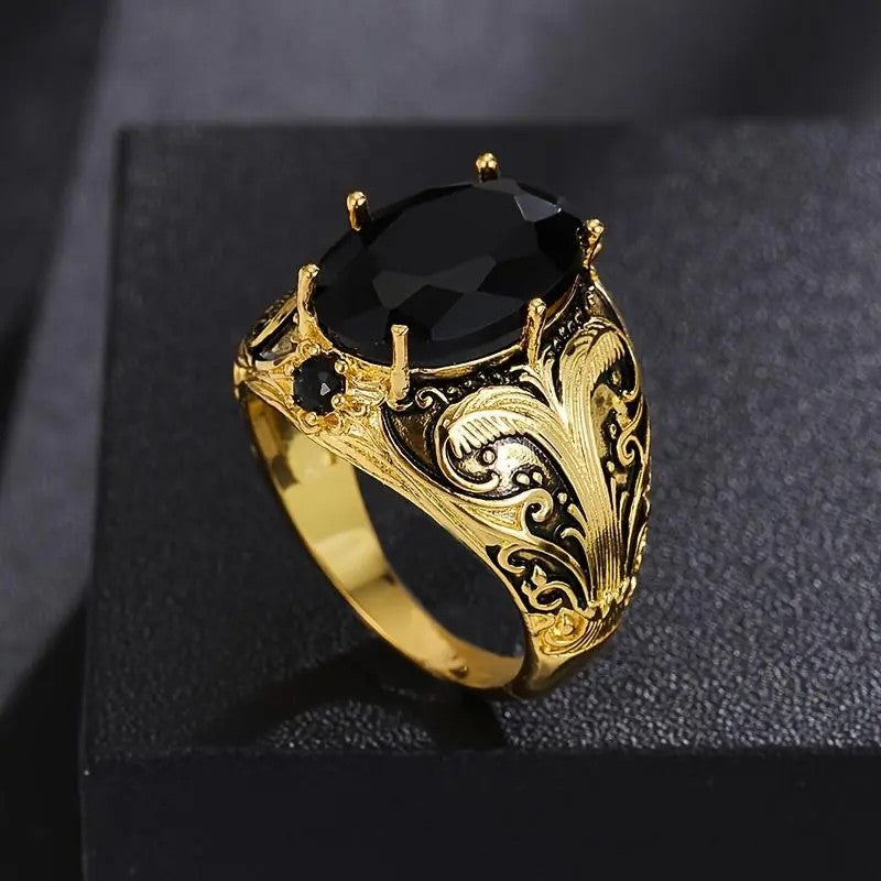 Retro Black Stone Filigree Ring