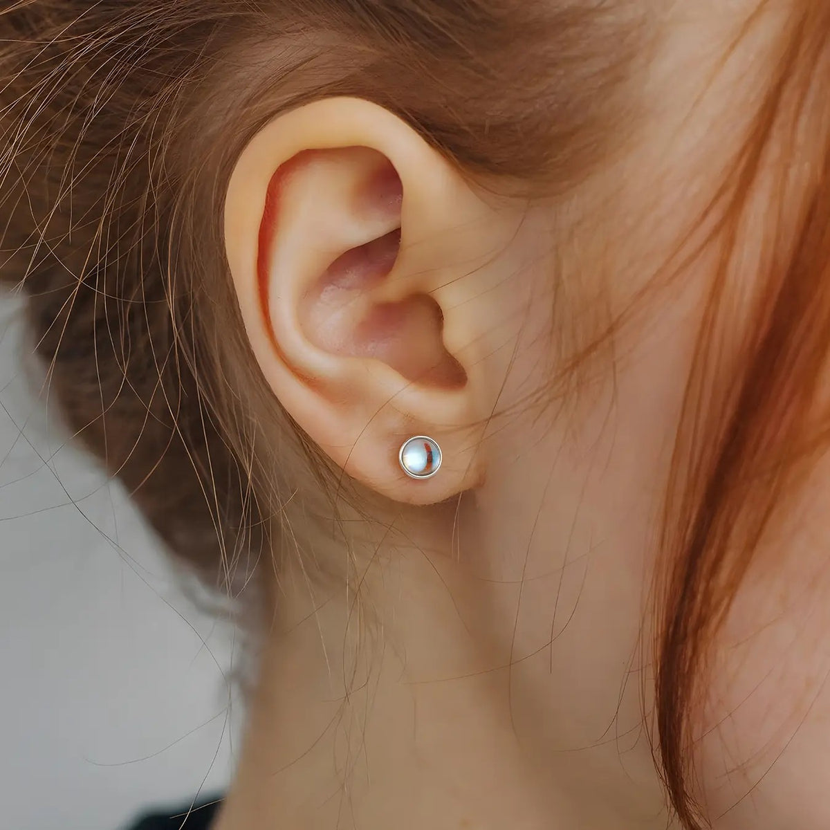S925 Elegant Moonstone Stud Earrings