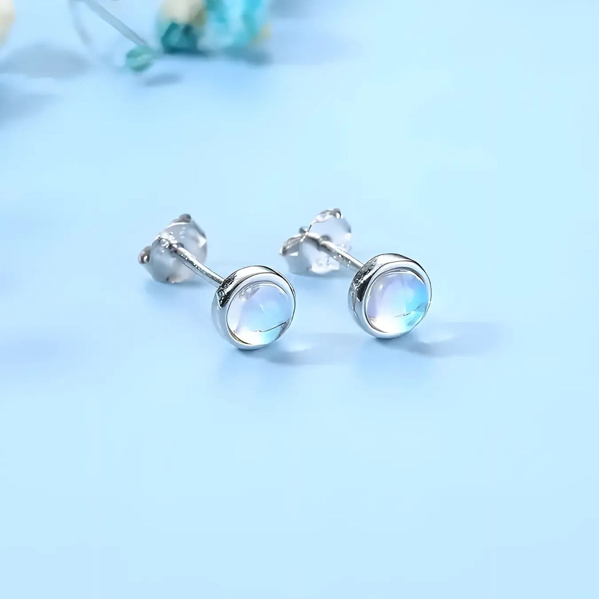 S925 Elegant Moonstone Stud Earrings