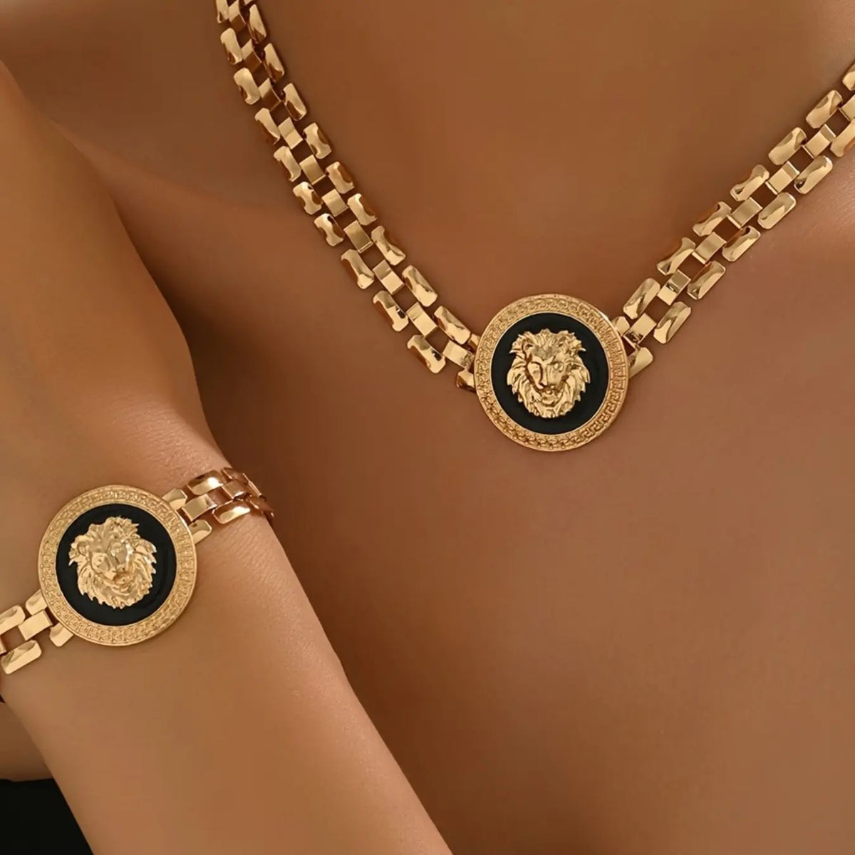Classy Lion Head Necklace Bracelet Set