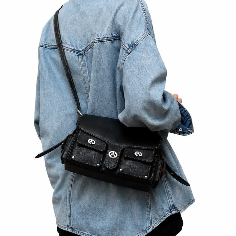 Elegant Turnlock Crossbody Bag