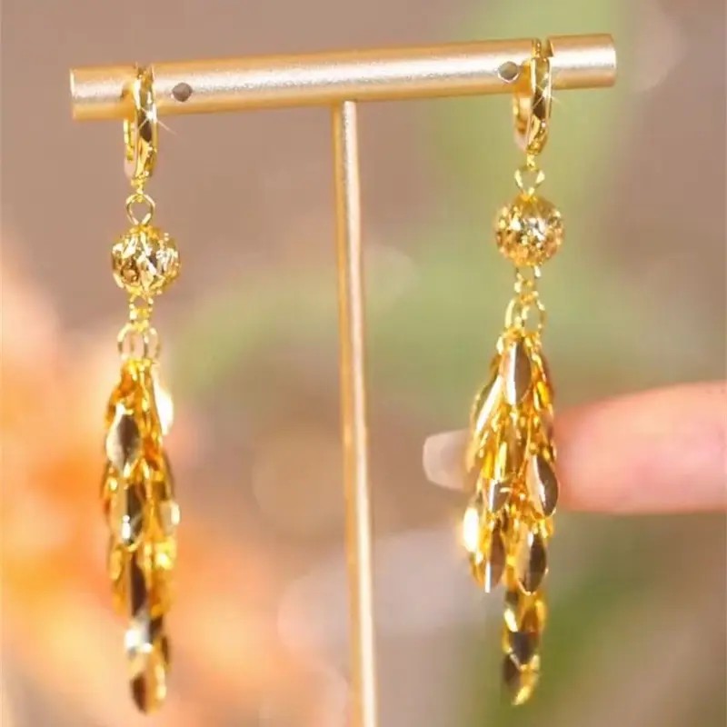 Elegant Gold Leaf Cluster Clip Earrings