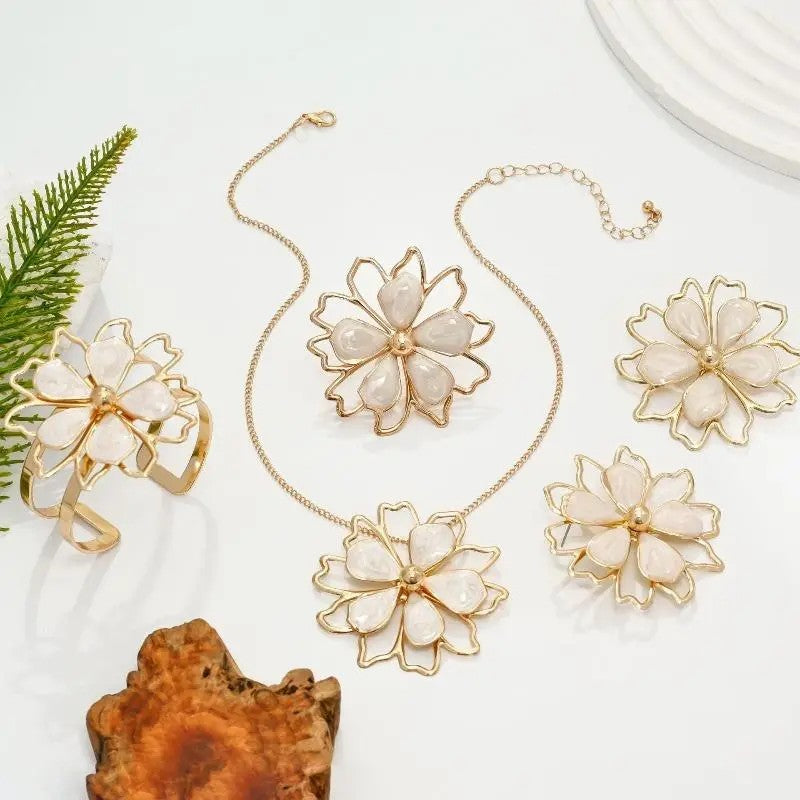 4pc Elegant Green Floral Necklace, Earring, Ring & Bracelet Set