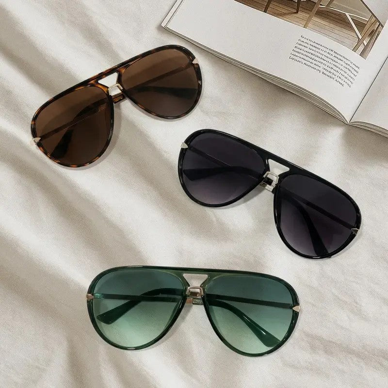 Classy Tortoiseshell Gradient Aviator Sunglasses