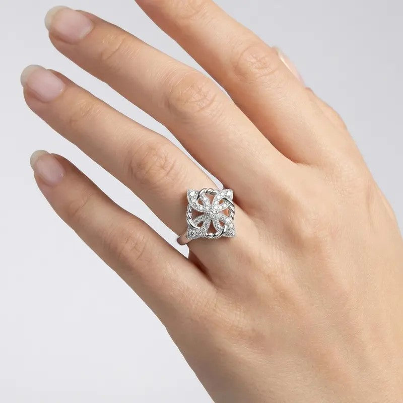 Elegant Woven Knot Ring