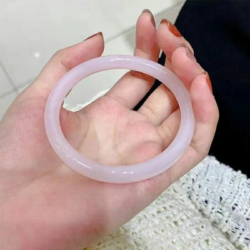 Elegant Green Agate Bangle