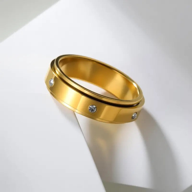 18k Classy CZ Spinner Ring