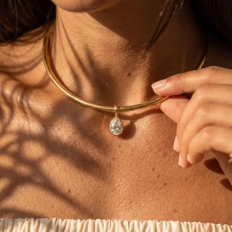 18k Elegant Water Drop Cuff Necklace