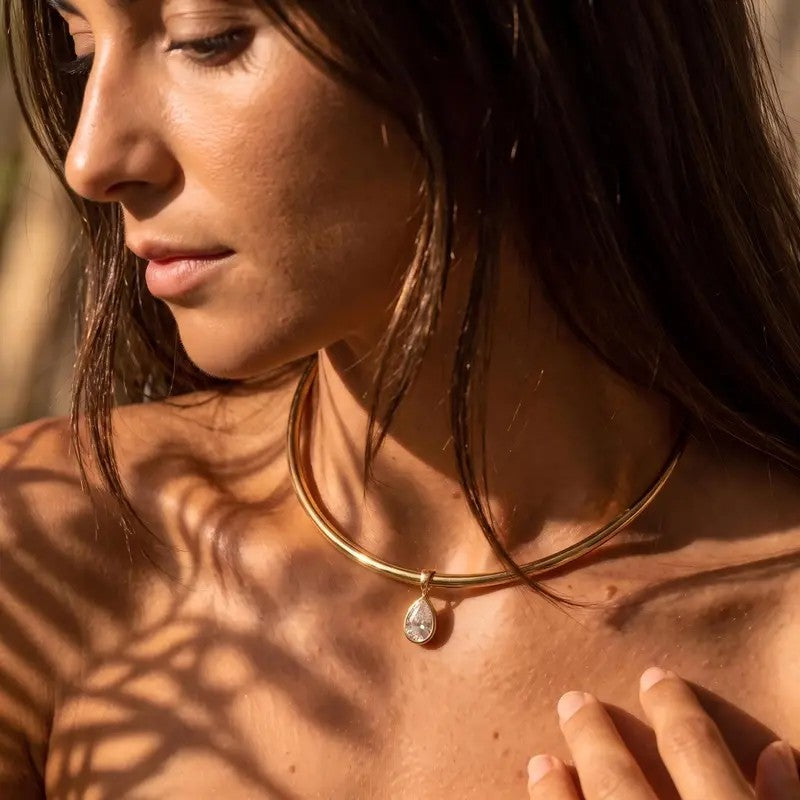 18k Elegant Water Drop Cuff Necklace