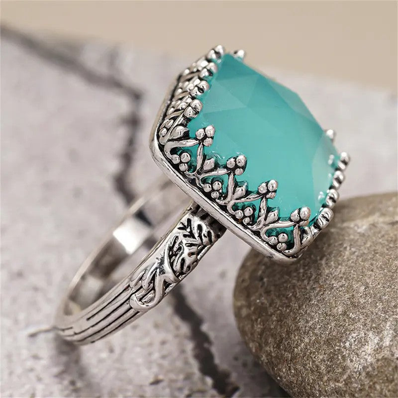 Elegant Vintage Teal Statement Ring