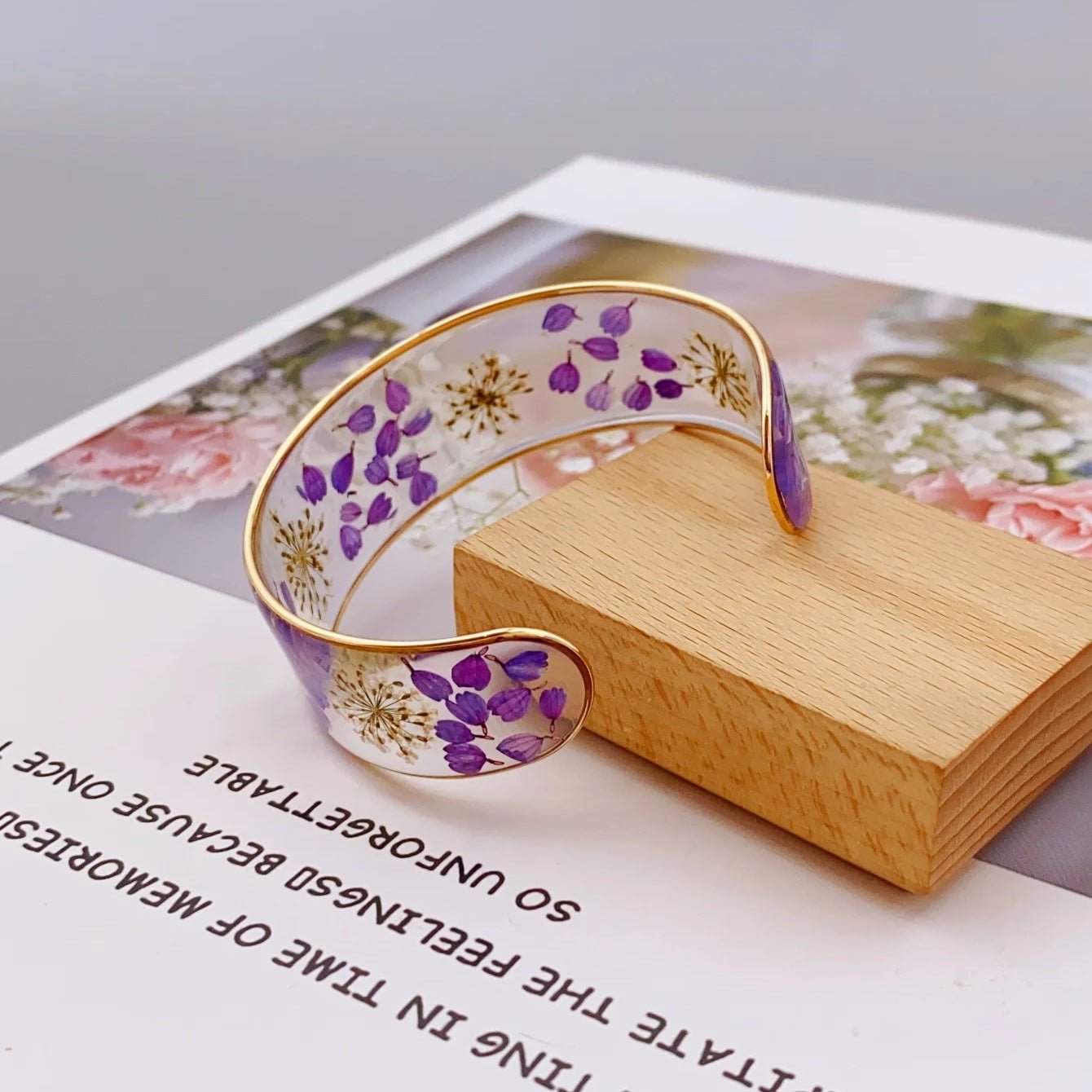 Transparent Floral Feminine Bangle Bracelets - Veinci