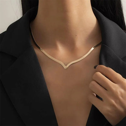 V Taper Herringbone Necklace - Veinci