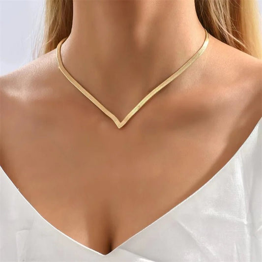 V Taper Herringbone Necklace - Veinci