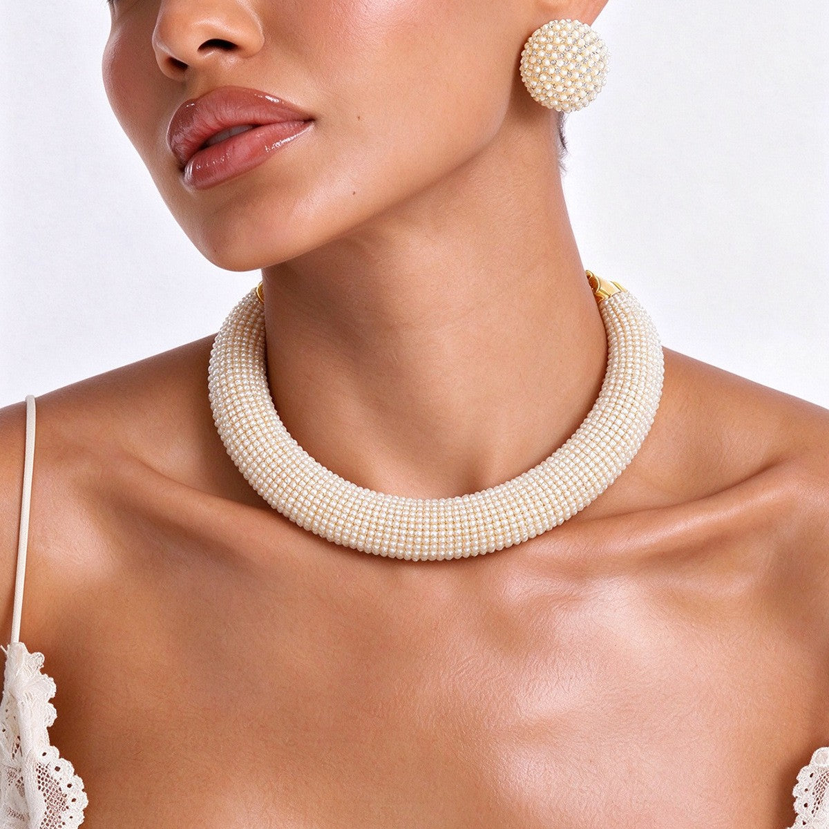 Classy Faux Pearl Collar Necklace & Earring Set